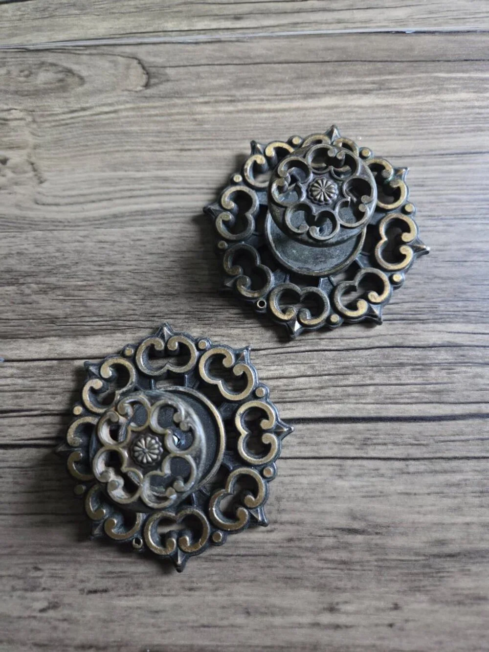 VTG Pair of Brass Finish Cabinet Knobs and Backplates